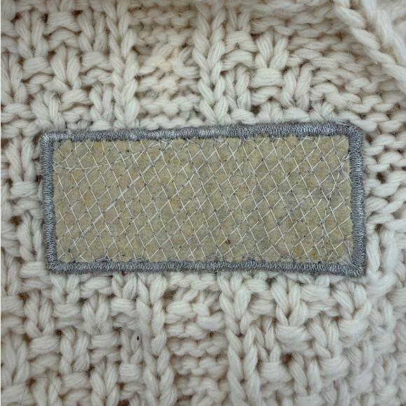 Taylor Swift | The Cardigan 2020 Folklore cream cable knit sweater | size XL/2XL - Picture 7 of 9